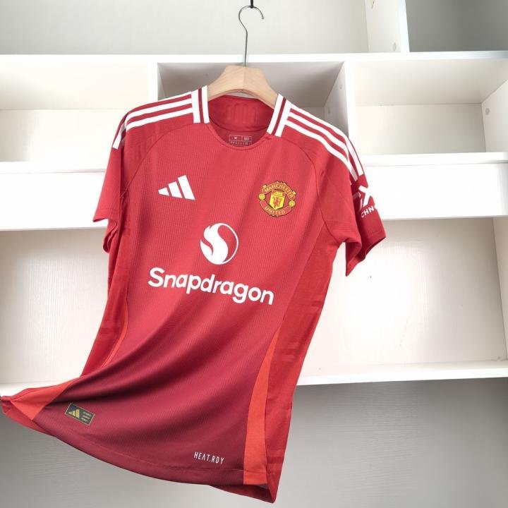 Manchester United Home 24/25 Player Version – Authentic Jersey